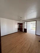 <strong>Casa Comercial/Residencial à Venda - Uvaranas - Rua a Rua</strong>