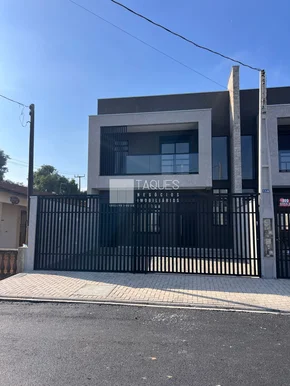 <strong>Sobrado à venda em MATINHOS</strong>