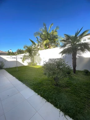 Casa De Alto  Padrão à Venda Em Cond. Fechado