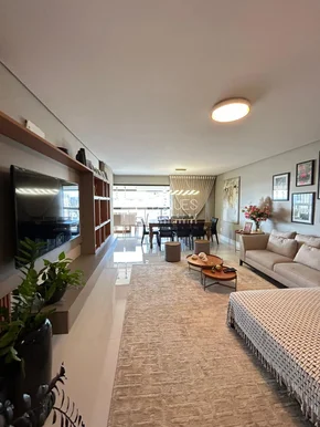 Apartamento à Venda De Alto Padrão