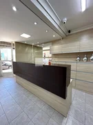 <strong>Casa comercial para Clinica / Toda mobiliada</strong>