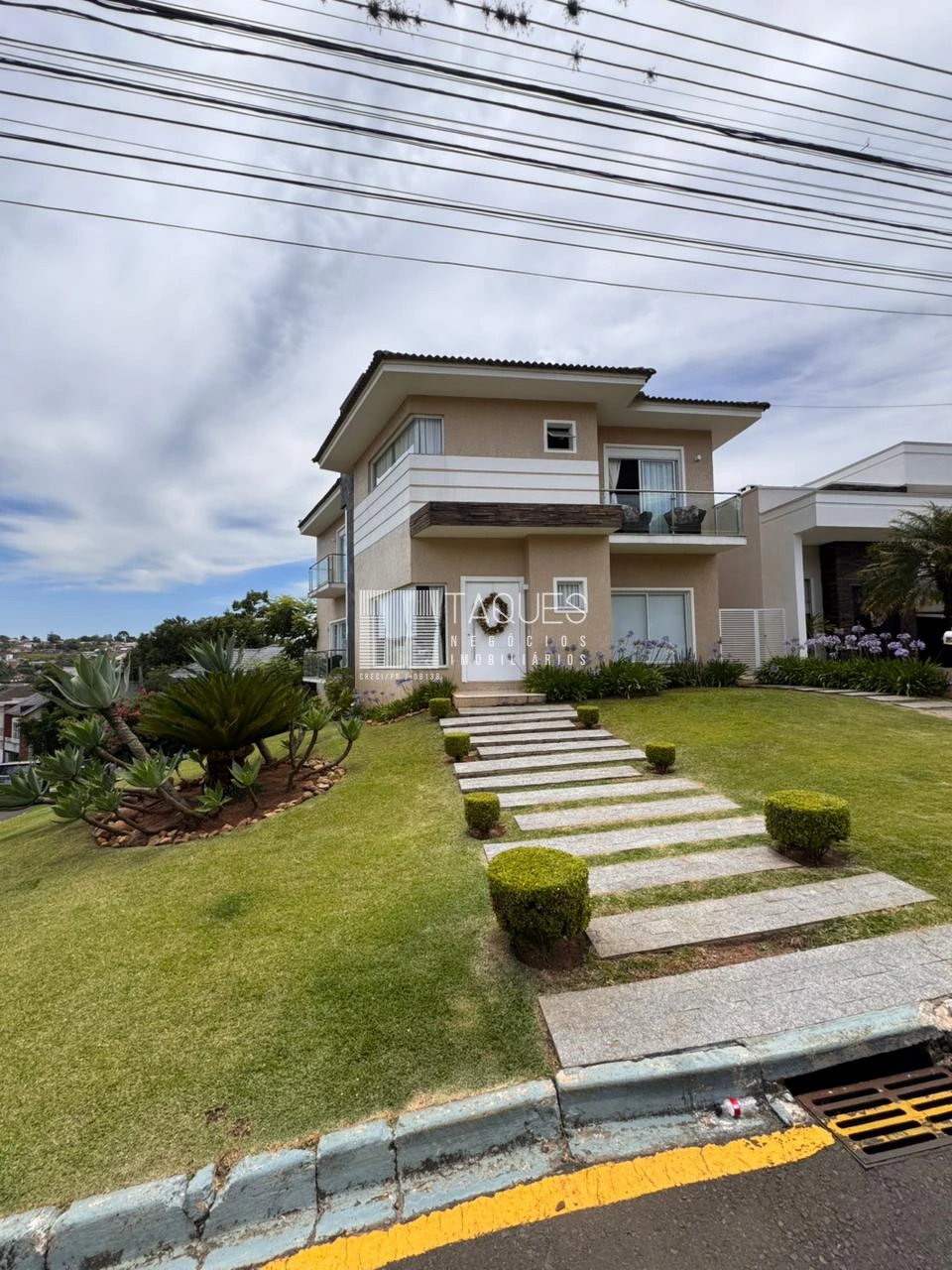 Casa à Venda - Cond. Parque Dos Franceses