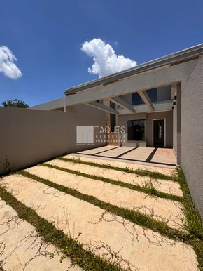 <strong>Sobrado à venda / Órfâs</strong>