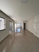 <strong>Sobrado à venda / Órfâs</strong>