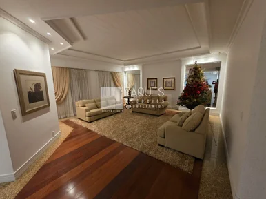 Residencia De Alto Padrão à Venda / Estrela