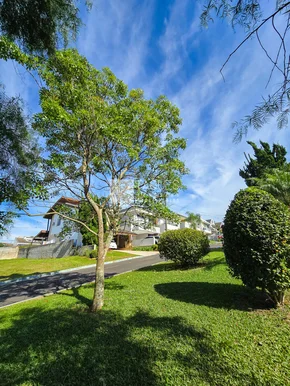 Casa à Venda Em Cond. Fechado Parque Dos Franceses