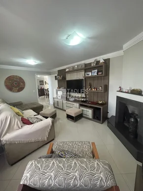 Casa à Venda Em Cond. Fechado / Oficinas