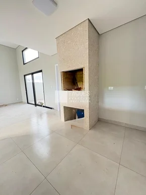 Resindência à Venda No Cond. Bosque Mistral