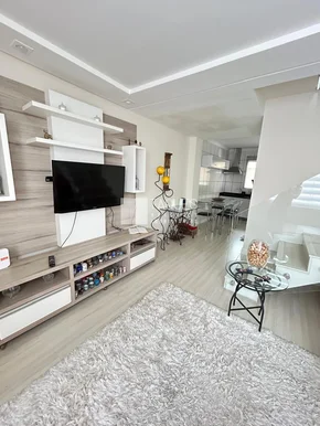 Sobrado à Venda  Cond Res.villa Bella