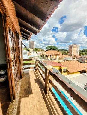 Casa à Venda / B: Estrela