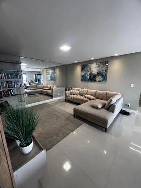 Apartamento à Venda  De Alto Padrão / Estrela