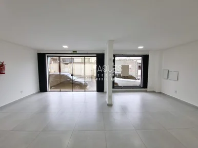 Prédio Comercial / Locado