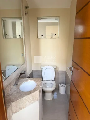 Casa à Venda Em Cond. Fechado