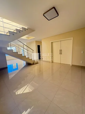 Casa Em Cond. Fechado Para Locação