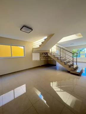 Casa Em Cond. Fechado Para Locação