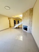 <strong>CASA EM COND. FECHADO PARA LOCAÇÃO</strong>