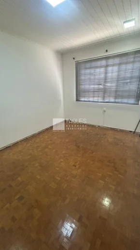 Casa Térrea à Venda / Estrela