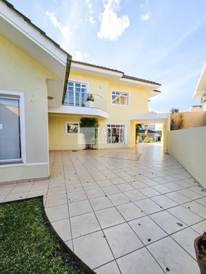 Casa à Venda Con. Colina Dos Frades