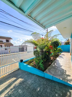 Casa à Venda Bairro Estrela