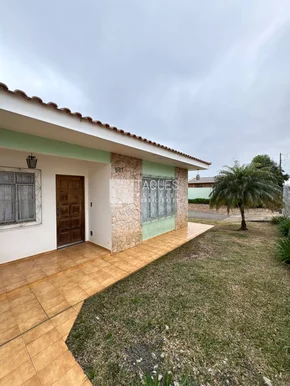 Casa à Venda - Residencial / Comercial