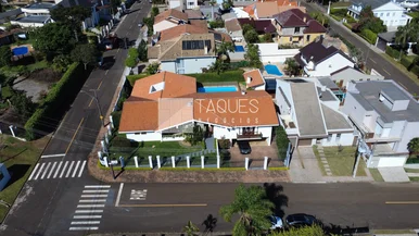 Casa Térrea à Venda / Estrela