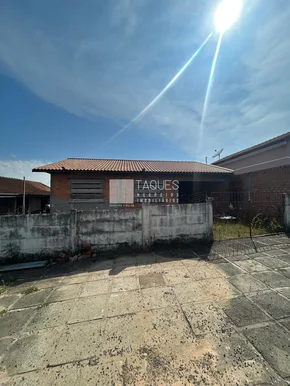 Casa à Venda