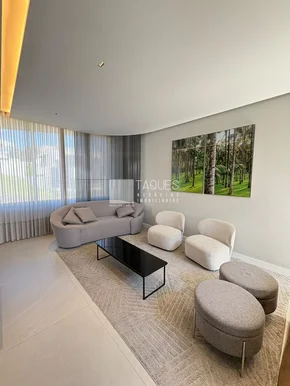Casa à Venda De Alto Padrão Cond. Vale Dos Vinhedos