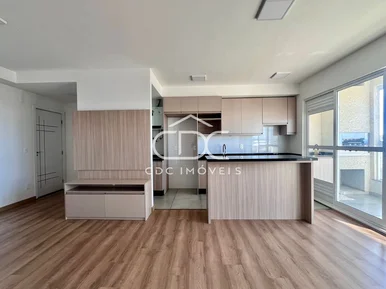 Excelente Apartamento  Semimobiliado No órfãs