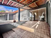 <strong>EXCELENTE CASA EM UVARANAS</strong>