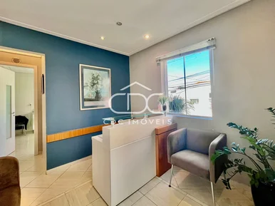 Excelente Casa Comercial Central