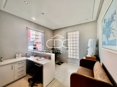 Excelente Casa Comercial Central