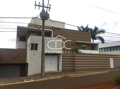 Excelente Sobrado Triplex No Estrela