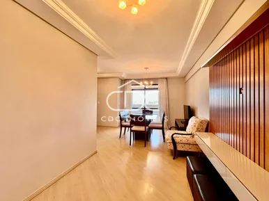 <strong>EXCELENTE APARTAMENTO SEMIMOBILIADO NO ÓRFÃS</strong>