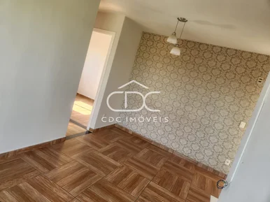 ótimo Apartamento Semimobiliado Em Uvaranas