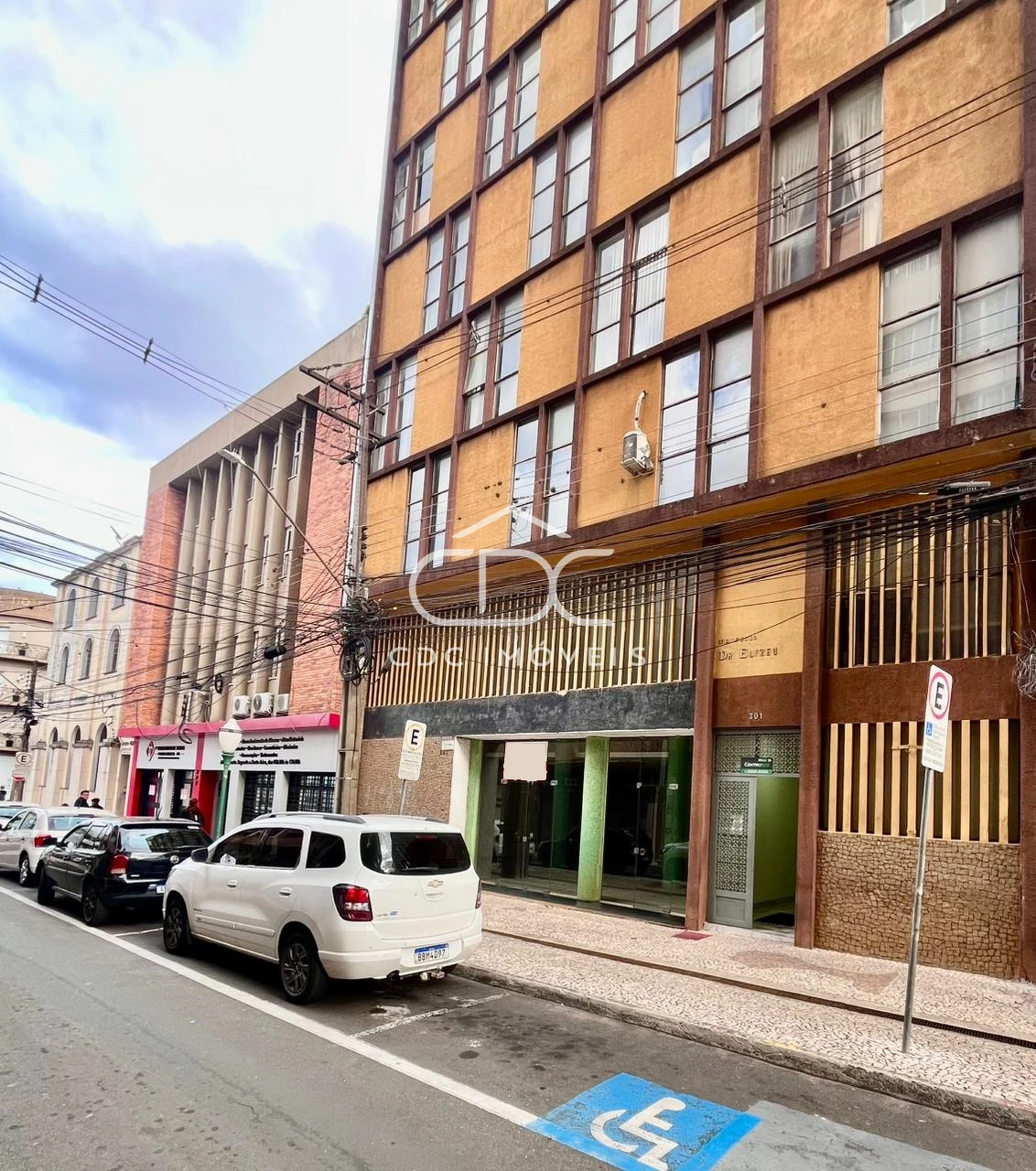 ótima Sala Comercial Central