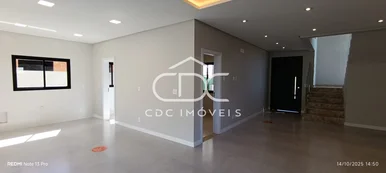 Excelente Casa Em Condomínio Fechado Em Uvaranas