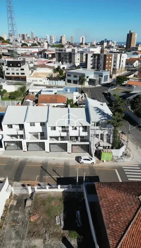 Excelente Sobrado No Nova Rússia