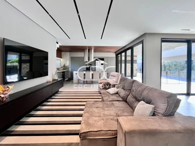 Excelente Residência Em Condomínio Fechado No Jd Carvalho