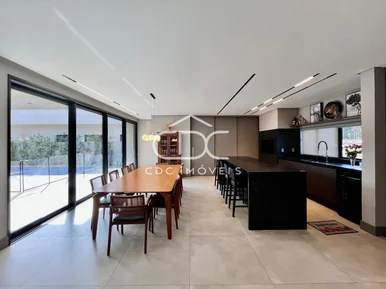 Excelente Residência Em Condomínio Fechado No Jd Carvalho