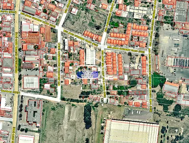 ótimo Terreno No Contorno