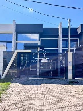 <strong>EXCELENTE SOBRADO NO JARDIM CARVALHO</strong>