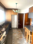 <strong>EXCELENTE APARTAMENTO SEMIMOBILIADO CENTRAL</strong>