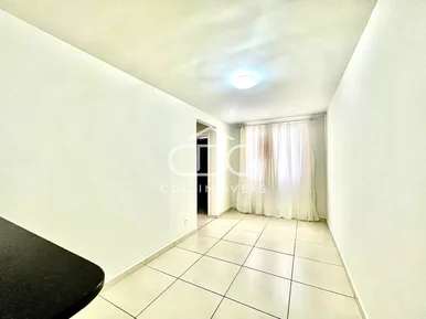 ótimo Apartamento No Colônia Dona Luiza