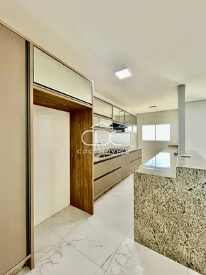 Excelente Apartamento No Ed. Santos Dumont - Torre 14 Bis