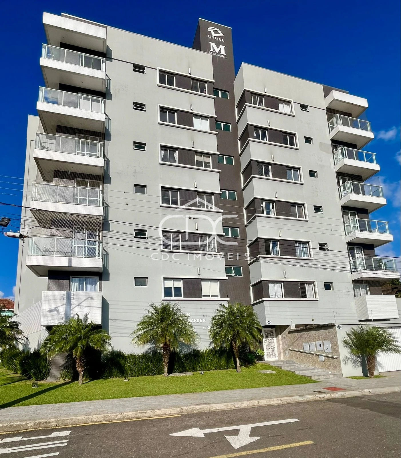 Excelente Apartamento Semimobiliado No órfãs