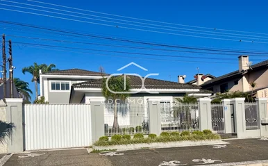 <strong>EXCELENTE CASA SEMIMOBILIADA NO BOA VISTA</strong>