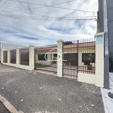 <strong>ÓTIMA CASA NO JARDIM CARVALHO - COMERCIAL E RESIDENCIAL</strong>
