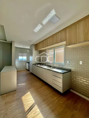 Excelente Apartamento No Nova Rússia