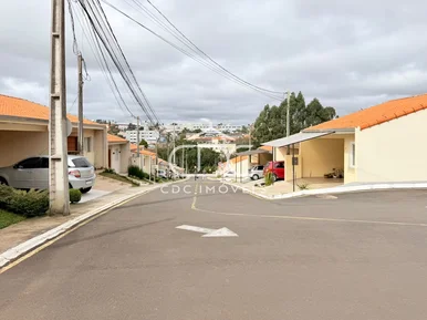 Lindo Imóvel Semimobiliado Em Condomínio Fechado No órfãs