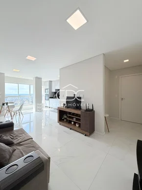 EXCELENTE APARTAMENTO CENTRAL SEMIMOBILIADO - Foto 2